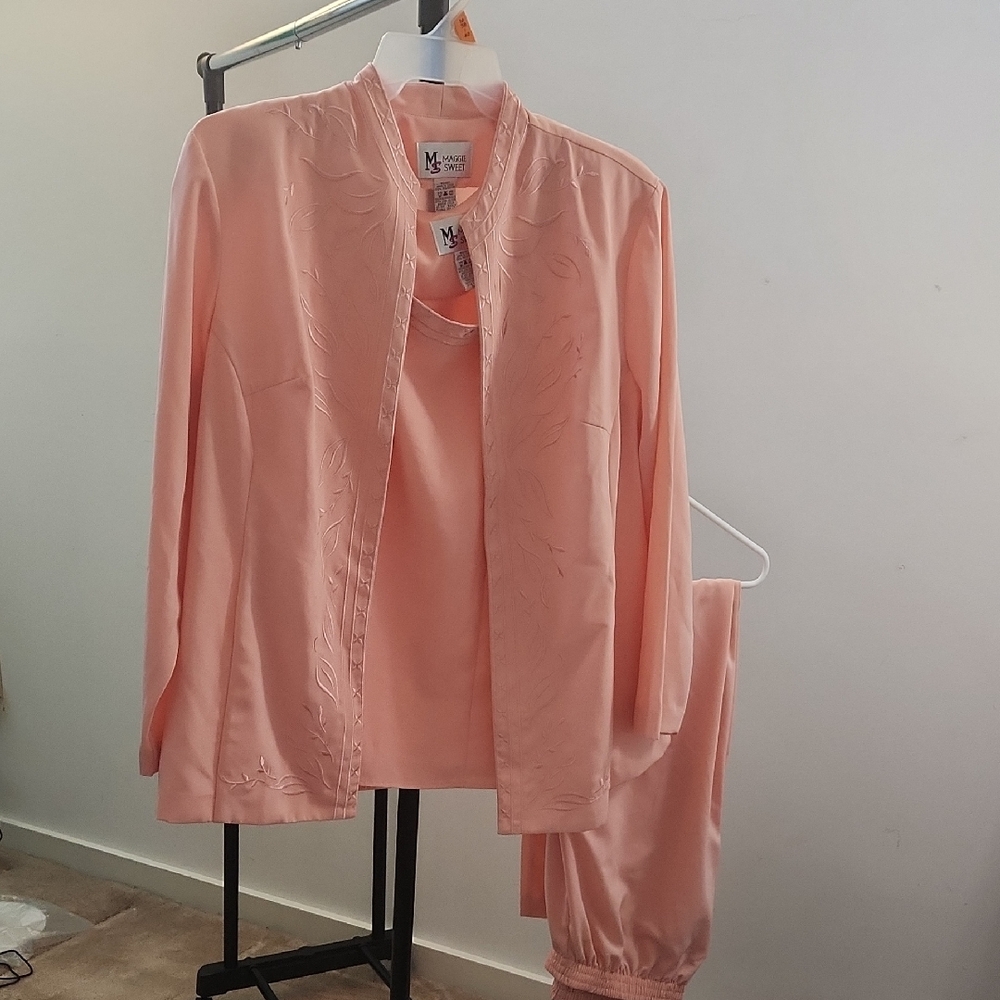 Maggie Sweet Peach Three-Piece Set